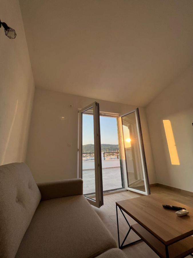 Apartmani Tamaris Vinišće 外观 照片